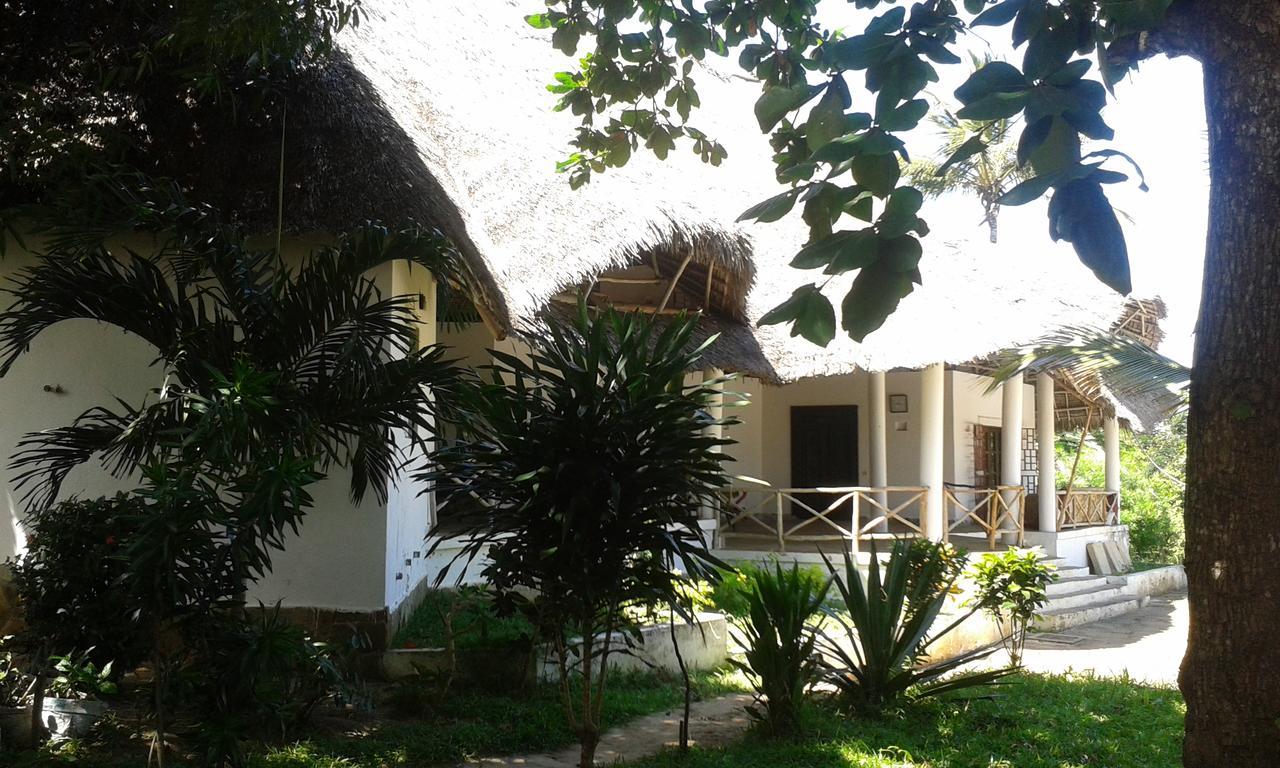 Travellers Inn Resort Malindi Kijiwetanga Extérieur photo
