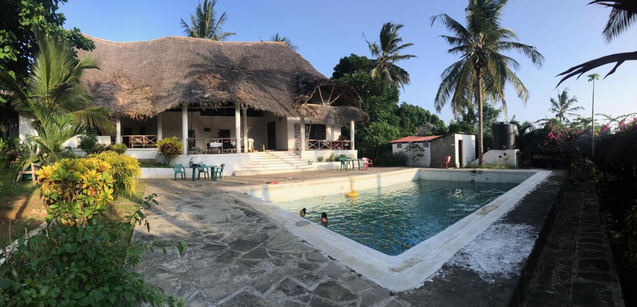 Travellers Inn Resort Malindi Kijiwetanga Extérieur photo